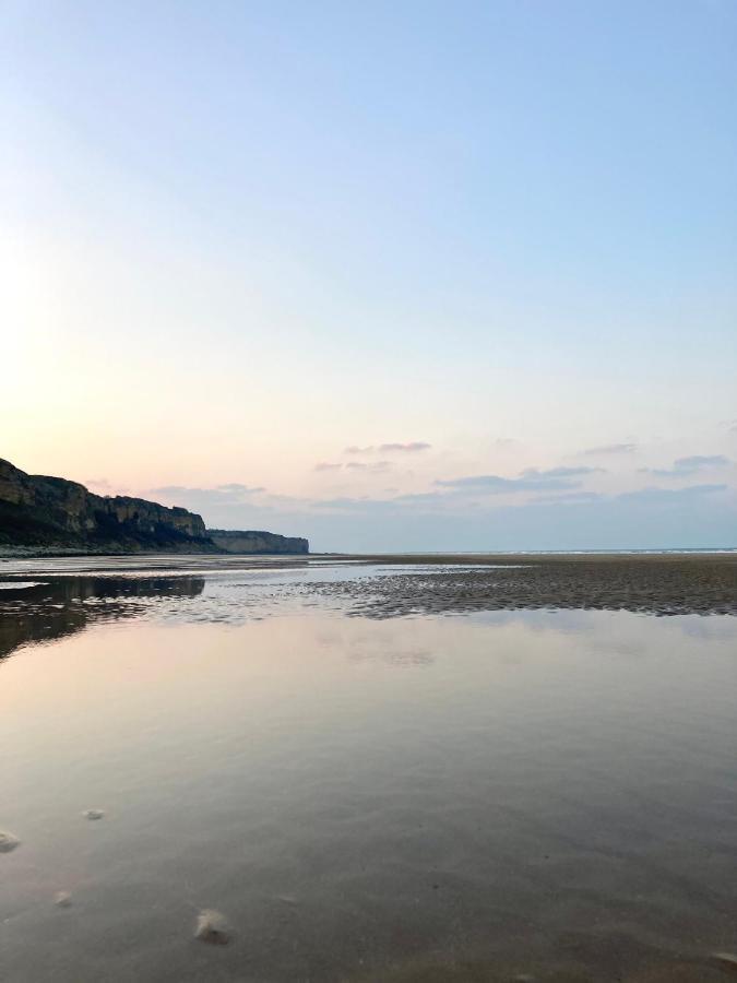 Les chambres d'Omaha Beach Etablissement avec deux chambres d'hôtes, petit-déjeuner compris fait-maison et produits locaux Vierville-sur-Mer Esterno foto